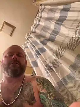 Thickirishcock850 online show from May 2026 02:28:01 AM