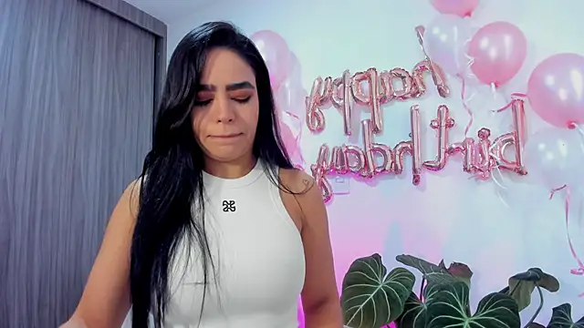 Sara Leblanc online show from November 2025 02:17:01 PM