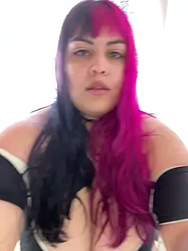 Snapshot of Pinky-Flower chatting on January 2025 07:49:01 PM Pinky-Flower online show from January 2025 07:49:01 PM