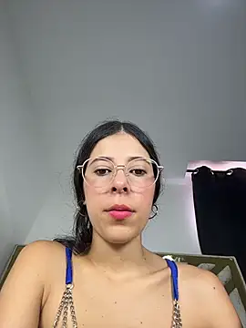 Snapshot of evaFiore chatting on June 2026 07:40:01 PM evaFiore online show from June 2026 07:40:01 PM