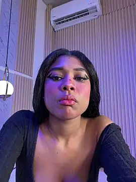 Snapshot of salomebenz chatting on May 2026 08:58:01 PM salomebenz online show from May 2026 08:58:01 PM