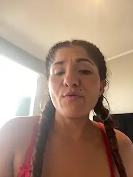 Snapshot of AlejandritaMilano chatting on February 2026 07:21:01 PM AlejandritaMilano online show from February 2026 07:21:01 PM