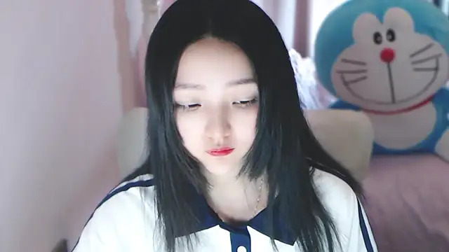 xiao-xiao-D online show from February 2025 11:34:02 AM