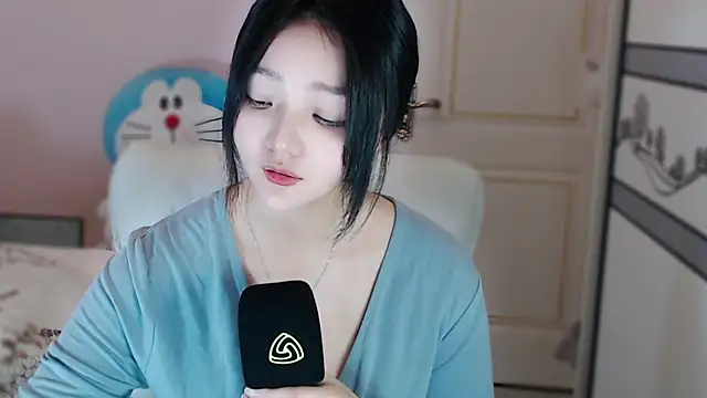 xiao-xiao-D online show from March 2025 07:57:01 AM