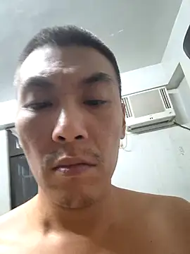 Snapshot of bb770504 chatting on December 2024 07:52:02 PM bb770504 online show from December 2024 07:52:02 PM