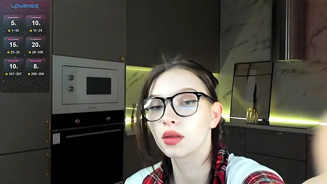 Snapshot of mari_nettt chatting on January 2025 03:34:01 PM mari nettt online show from January 2025 03:34:01 PM