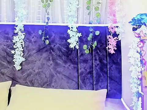 CintiaWalker online show from November 2025 12:40:02 PM