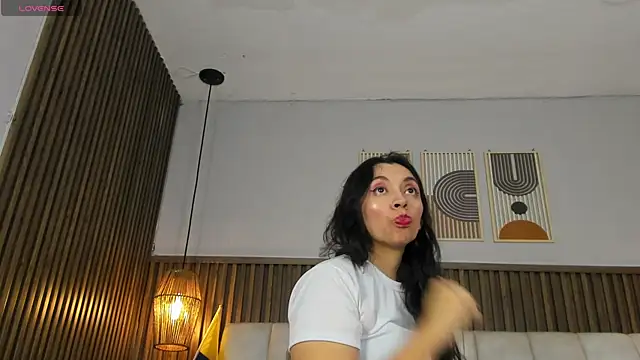 PerlaPreciosa online show from July 2026 04:05:02 AM