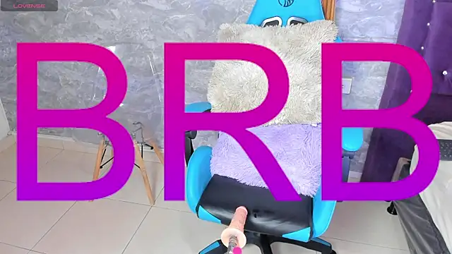 Little lili19 online show from January 2025 07:00:02 AM