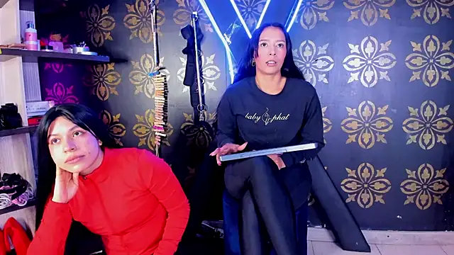 AbrilSonne online show from March 2026 01:06:01 PM