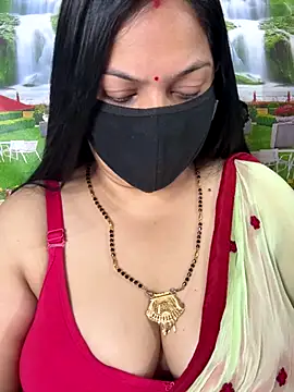 Snapshot of FlatVincy4 chatting on October 2025 03:19:01 AM FlatVincy4 online show from October 2025 03:19:01 AM