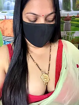 Snapshot of FlatVincy4 chatting on October 2025 03:24:01 PM FlatVincy4 online show from October 2025 03:24:01 PM