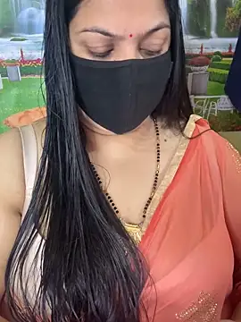 Snapshot of FlatVincy4 chatting on November 2025 04:37:01 AM FlatVincy4 online show from November 2025 04:37:01 AM