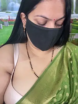 Snapshot of FlatVincy4 chatting on November 2025 03:17:01 AM FlatVincy4 online show from November 2025 03:17:01 AM