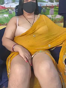 Snapshot of FlatVincy4 chatting on November 2025 08:22:02 AM FlatVincy4 online show from November 2025 08:22:02 AM