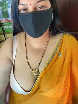 Snapshot of FlatVincy4 chatting on November 2025 01:32:02 PM FlatVincy4 online show from November 2025 01:32:02 PM