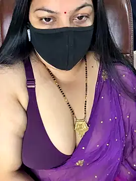 Snapshot of FlatVincy4 chatting on November 2025 10:53:02 PM FlatVincy4 online show from November 2025 10:53:02 PM