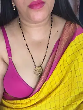 Snapshot of FlatVincy4 chatting on November 2025 10:59:02 AM FlatVincy4 online show from November 2025 10:59:02 AM