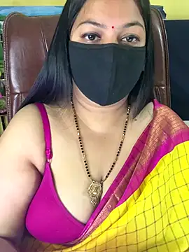 Snapshot of FlatVincy4 chatting on November 2025 04:26:02 AM FlatVincy4 online show from November 2025 04:26:02 AM