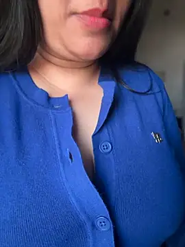 Snapshot of FlatVincy4 chatting on December 2025 08:41:02 AM FlatVincy4 online show from December 2025 08:41:02 AM