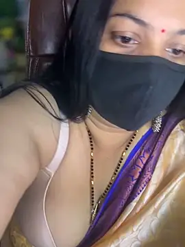 Snapshot of FlatVincy4 chatting on December 2025 04:29:02 AM FlatVincy4 online show from December 2025 04:29:02 AM