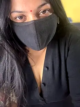 FlatVincy4 online show from December 2025 04:35:01 PM