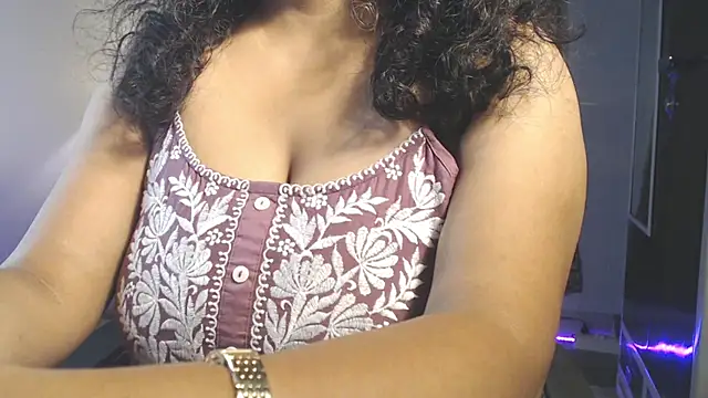Snapshot of hot_menka chatting on June 2026 08:58:01 PM hot menka online show from June 2026 08:58:01 PM