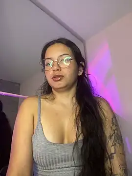 Rosita forever  online show from April 2026 07:58:01 PM