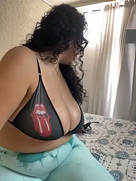 sarah soleil online show from March 2025 05:04:01 PM