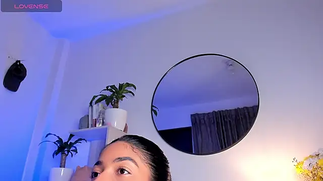 martina roldam online show from January 2025 04:09:01 AM