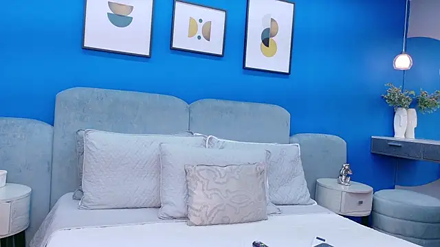 martina roldam online show from January 2026 09:07:02 PM