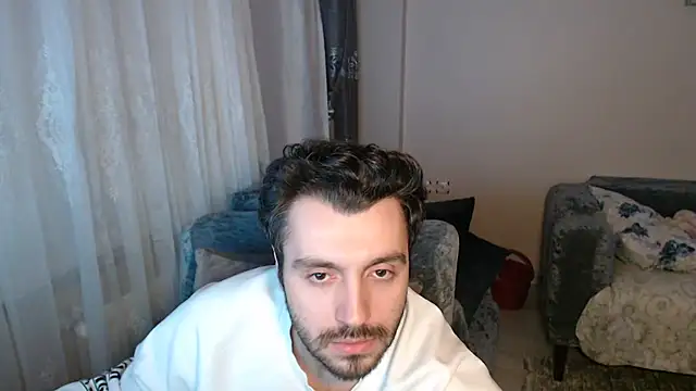handsomeee04 online show from April 2026 12:34:01 AM