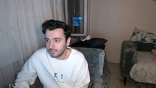 handsomeee04 online show from April 2026 02:25:01 AM