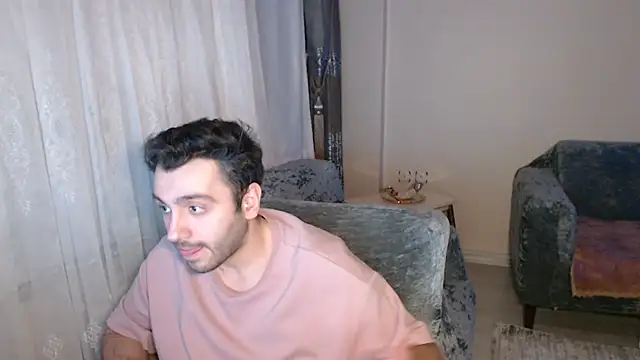 handsomeee04 online show from June 2026 10:08:01 PM