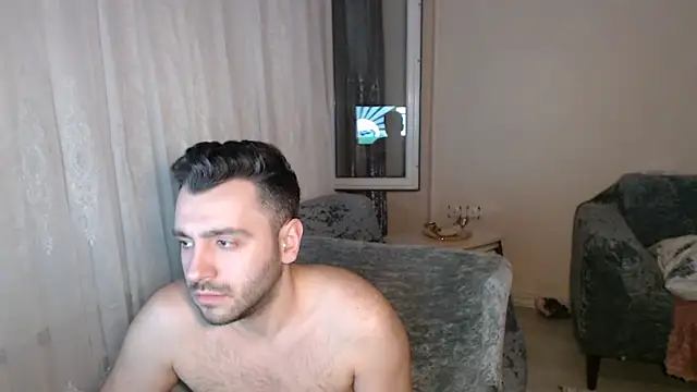 handsomeee04 online show from June 2026 09:17:02 PM