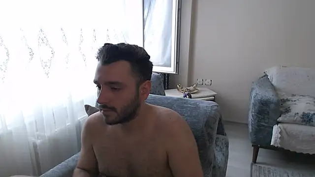 handsomeee04 online show from June 2026 12:57:02 PM