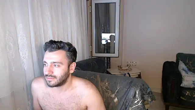 handsomeee04 online show from July 2026 11:42:01 PM