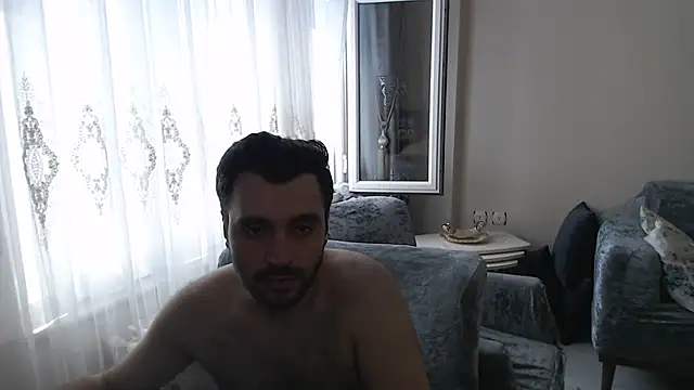 handsomeee04 online show from July 2026 12:07:01 PM