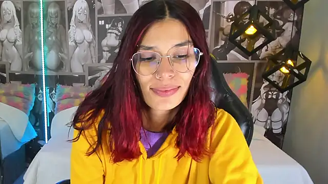 Snapshot of Nicole_Angels_ chatting on February 2025 02:29:02 PM Nicole Angels online show from February 2025 02:29:02 PM
