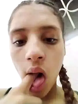 charlotes28 online show from January 2025 12:34:02 AM