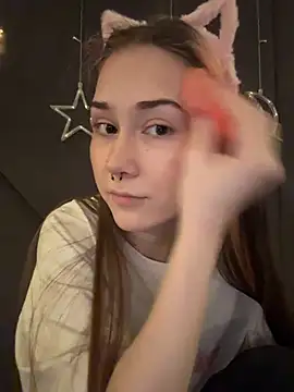 Snapshot of SashaMeow chatting on April 2026 04:27:02 PM SashaMeow online show from April 2026 04:27:02 PM