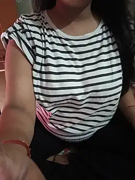 Snapshot of Soniya_444 chatting on July 2026 11:05:02 AM Soniya 444 online show from July 2026 11:05:02 AM