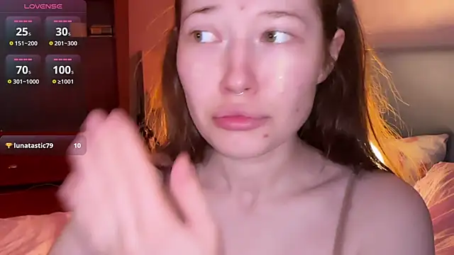 eva varnerr online show from July 2026 12:58:02 AM