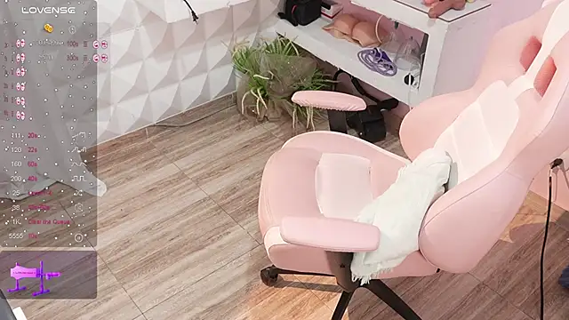 Mara-Bella online show from April 2026 06:21:01 PM