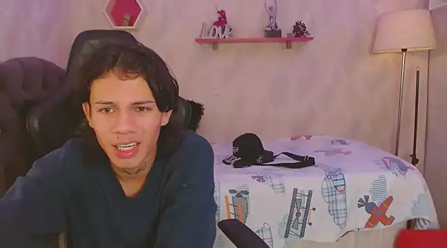 andy dan18 online show from February 2025 07:21:01 PM