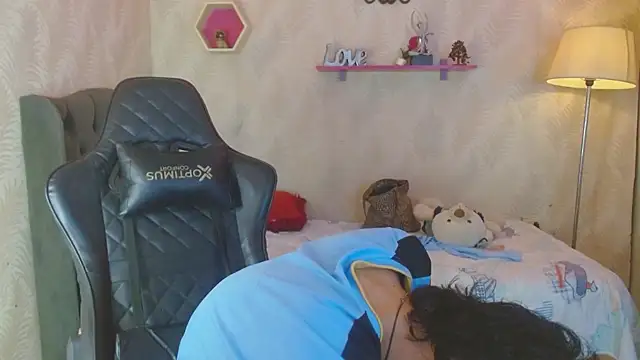 andy dan18 online show from November 2025 04:07:01 PM