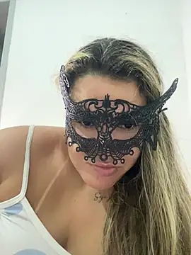 Casadadelicia26 online show from April 2026 04:32:01 AM