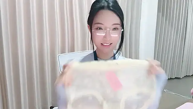 Lucky-kaka999 online show from March 2026 07:25:01 AM