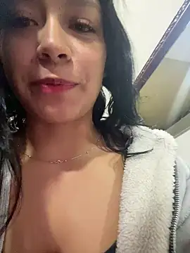 Snapshot of Charlotemonroe chatting on January 2025 10:29:02 PM Charlotemonroe online show from January 2025 10:29:02 PM