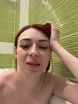 Snapshot of Cuteroxyfoxy chatting on February 2025 04:09:02 PM Cuteroxyfoxy online show from February 2025 04:09:02 PM